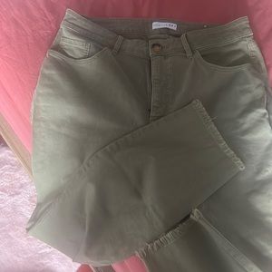 Loft jeans white and green. Size 31.